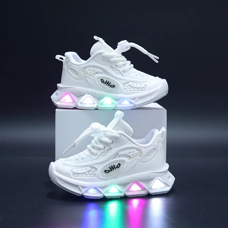 New for Spring/Autumn 2023: Light-Up Clunky Sneakers for Boys and Girls. Soft-soled baby shoes in small and medium sizes