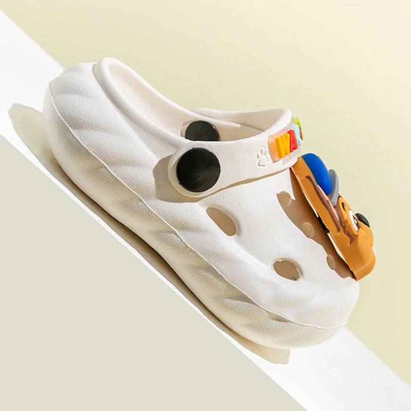 Children's cartoon dog sandals, ideal for indoor and outdoor wear. Non-slip and durable, perfect for boys and girls