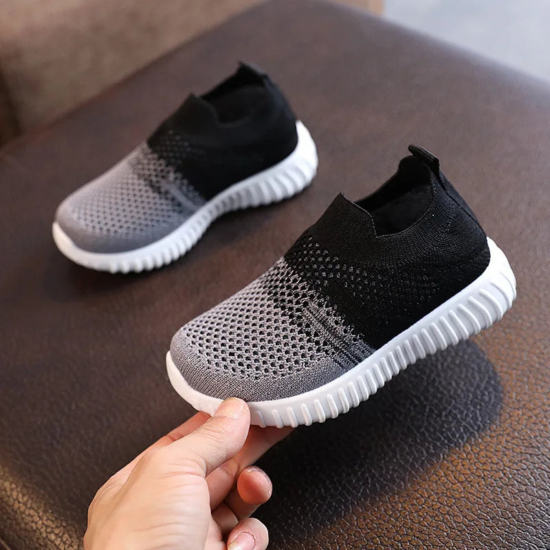 Kids' mesh sneakers with anti-slip soles, ideal for running and walking