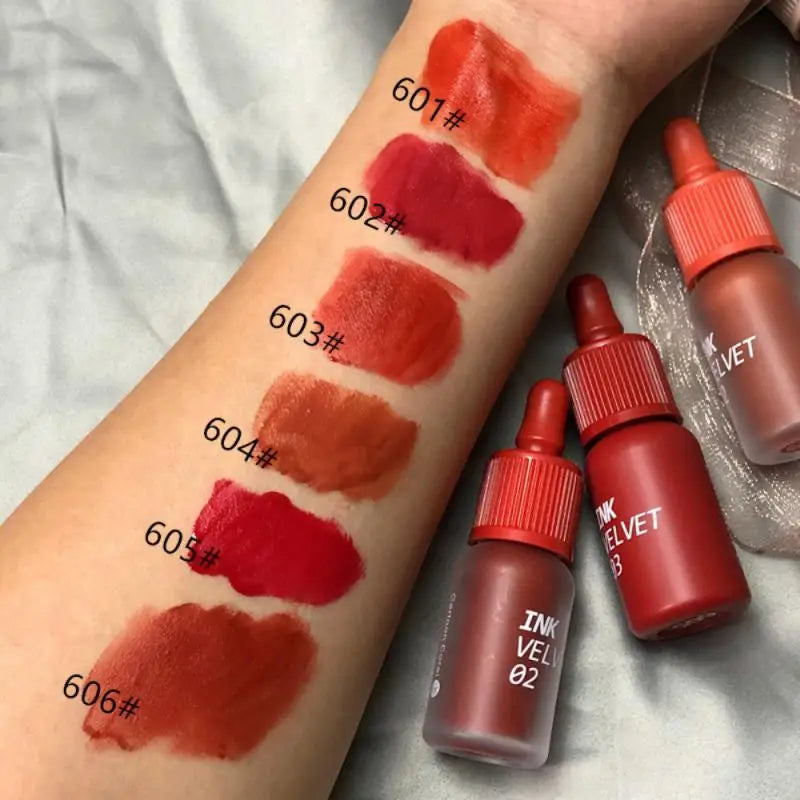 Matte dyeing lip gloss: Long-lasting Korean makeup for vibrant red lips