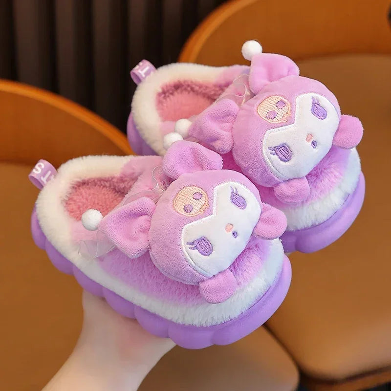 Winter cartoon plush slippers for kids, non-slip with soft sole. Cute design. Ideal for indoor use