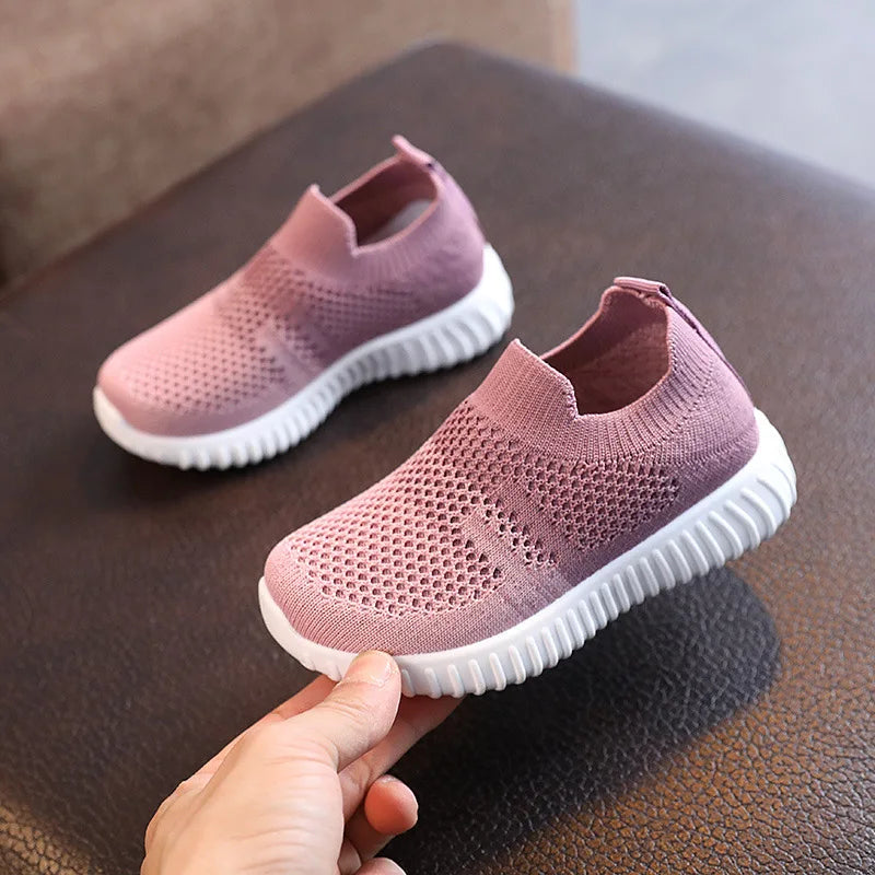 Kids' mesh sneakers with anti-slip soles, ideal for running and walking