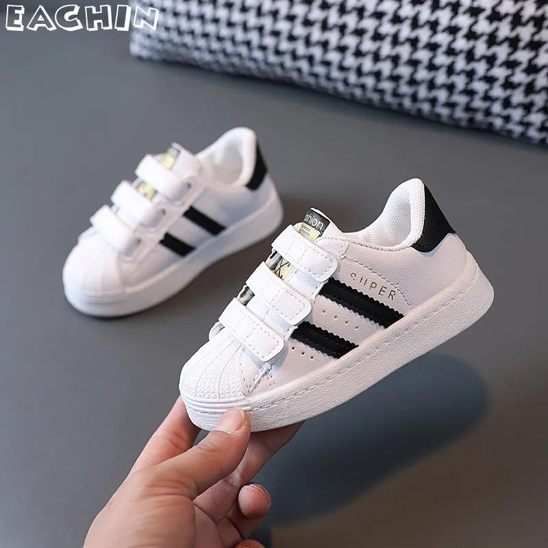 Kids' white sneakers with non-slip soles, hook design for easy wear, breathable material, suitable for boys and girls, ideal for outdoor activities