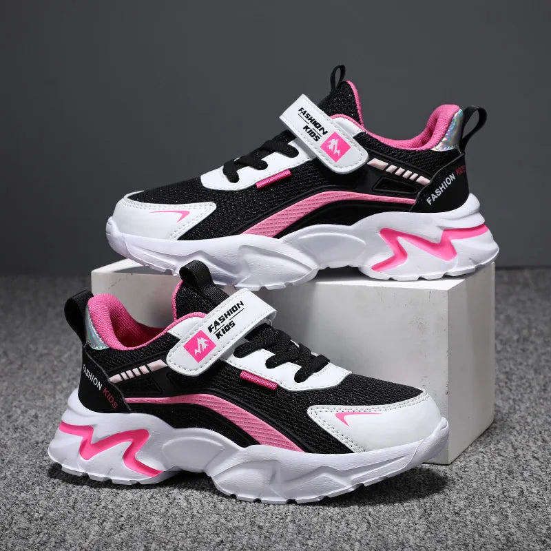 Pink kids' mesh sneakers for casual wear in summer. Suitable for boys and girls, providing breathable comfort for walking and sports