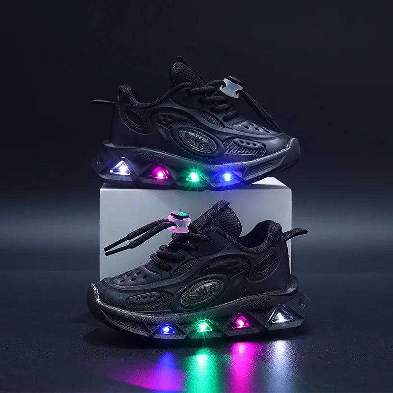 New for Spring/Autumn 2023: Light-Up Clunky Sneakers for Boys and Girls. Soft-soled baby shoes in small and medium sizes