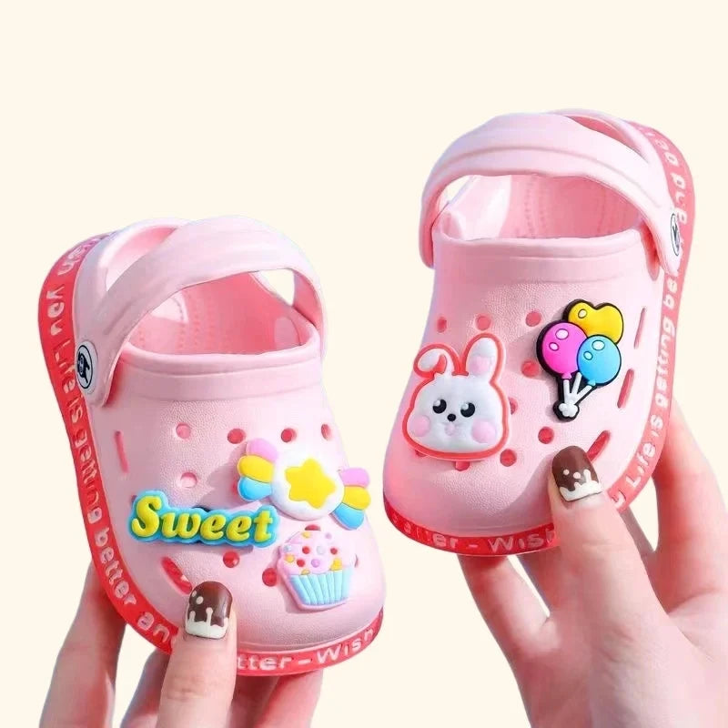 Children's summer sandals with anti-skid soles and DIY cartoon designs, perfect for sandy beaches