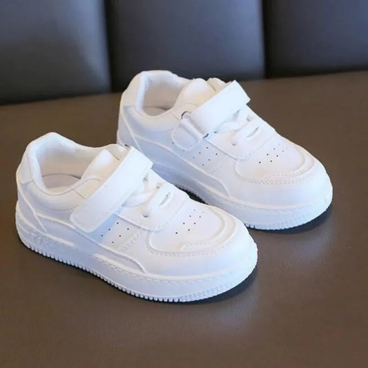 New spring/autumn tennis sneakers for kids. Soft leather casual board shoes for boys and girls