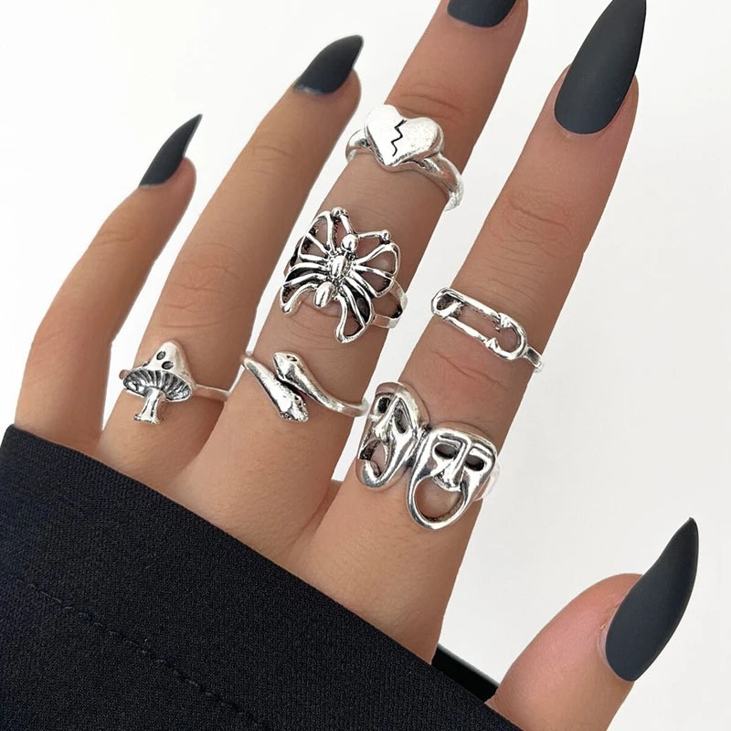 30 pcs/lot of Alloy Finger Rings for Women: Wholesale from Factory. Featuring HOT New Designs: Big Flower, Cutout Skull, Spider, Animal, Leaf, Love, Snake Jewelry